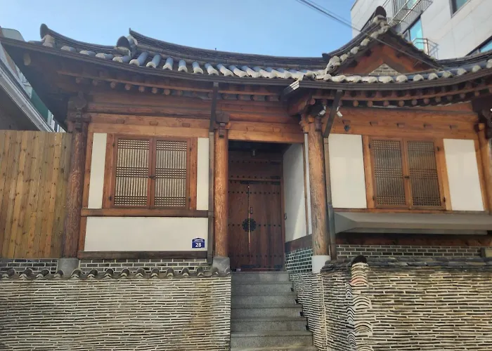 Villa Traditional Family Hanok, Moonlight Fragrance Seúl