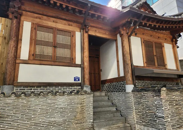 Villa Traditional Family Hanok, Moonlight Fragrance