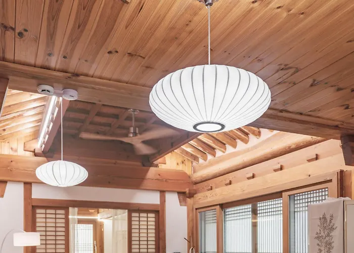 Traditional Family Hanok, Moonlight Fragrance *