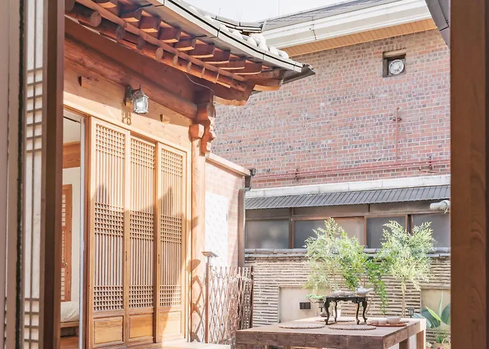 Villa Traditional Family Hanok, Moonlight Fragrance