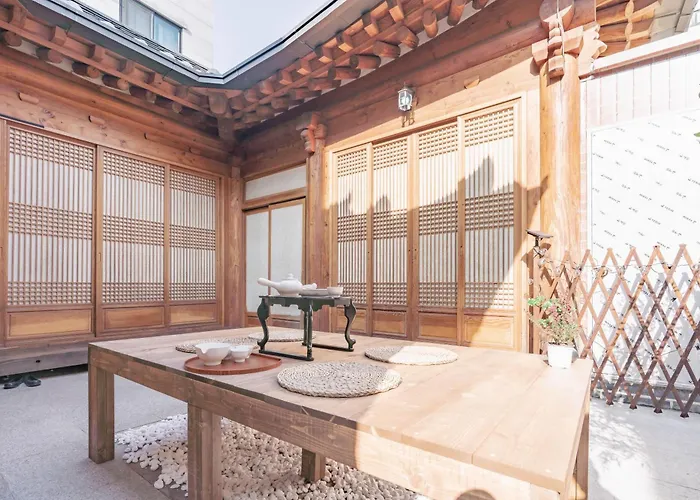 Villa Traditional Family Hanok, Moonlight Fragrance